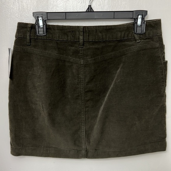 Corduroy Hunter Green miniskirt, Sz 2, 💥HP 11/9 - Picture 6 of 8